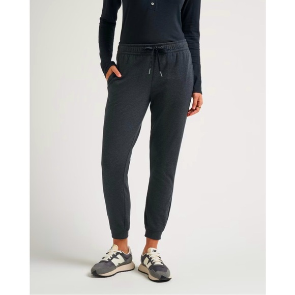 TRAVIS MATHEW Cloud Fleece Joggers Heather Black S - Picture 1 of 10